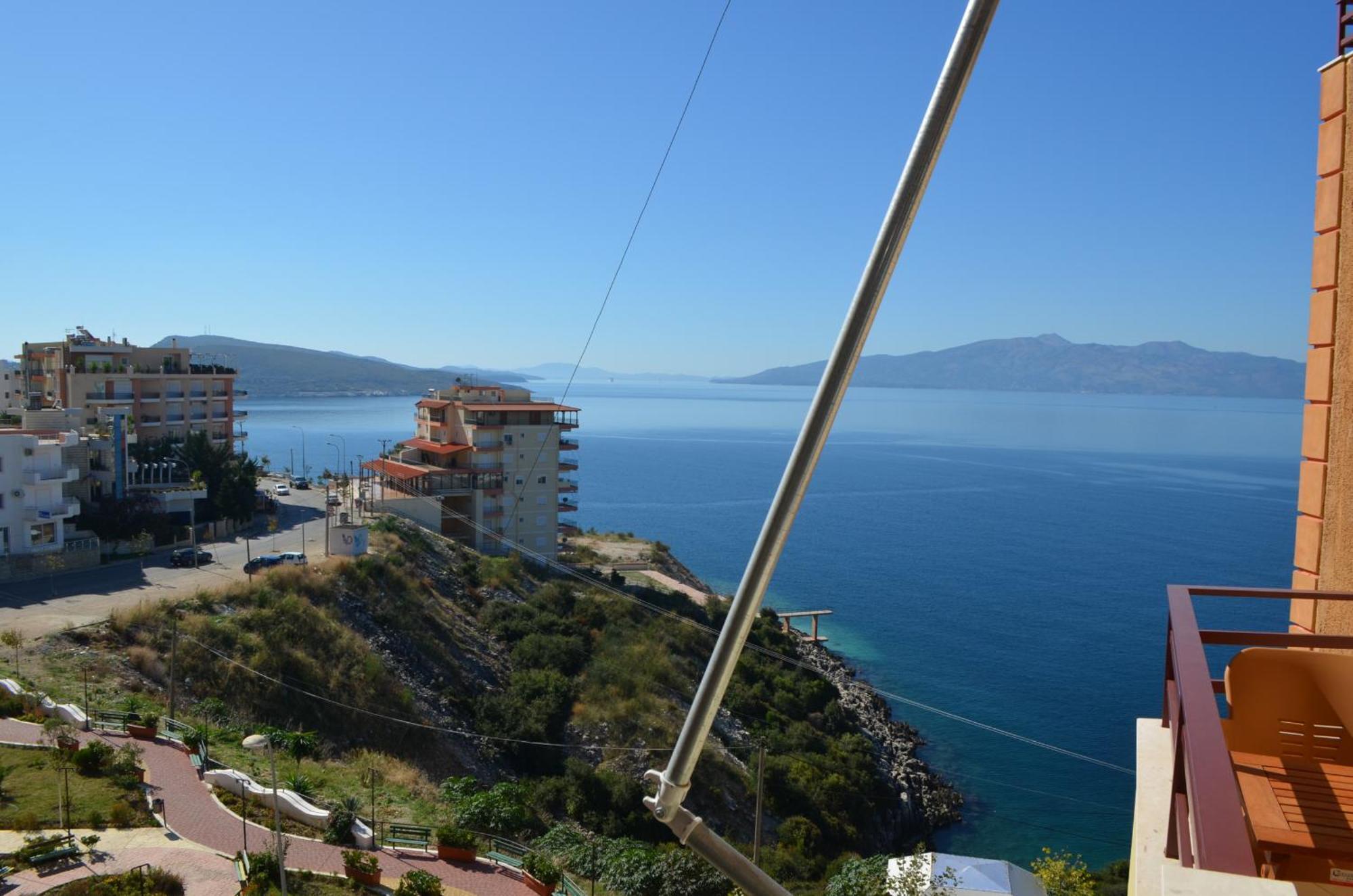 Ferienwohnung Sunset Penthouse Sarandë Exterior foto