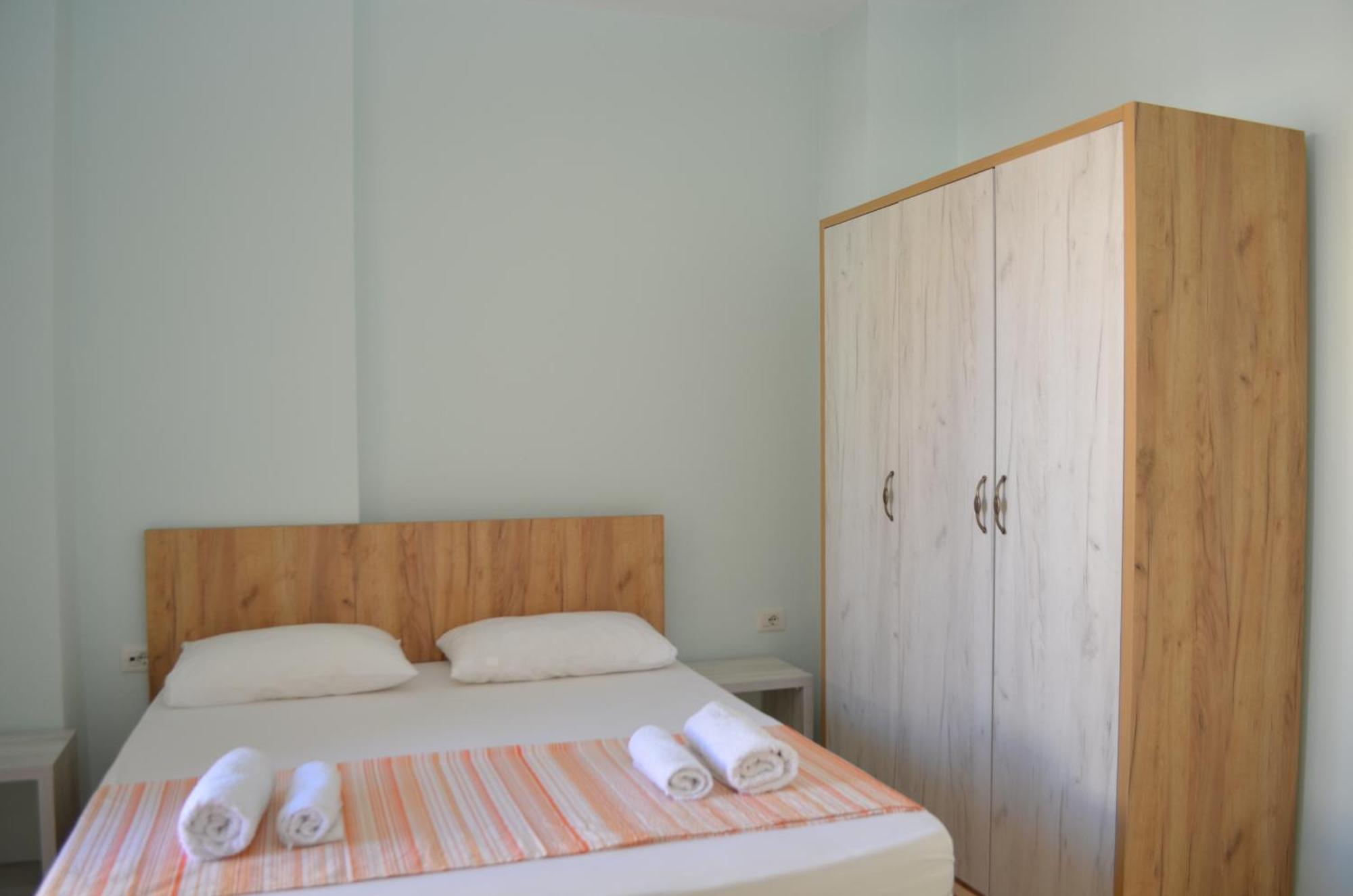 Ferienwohnung Sunset Penthouse Sarandë Exterior foto