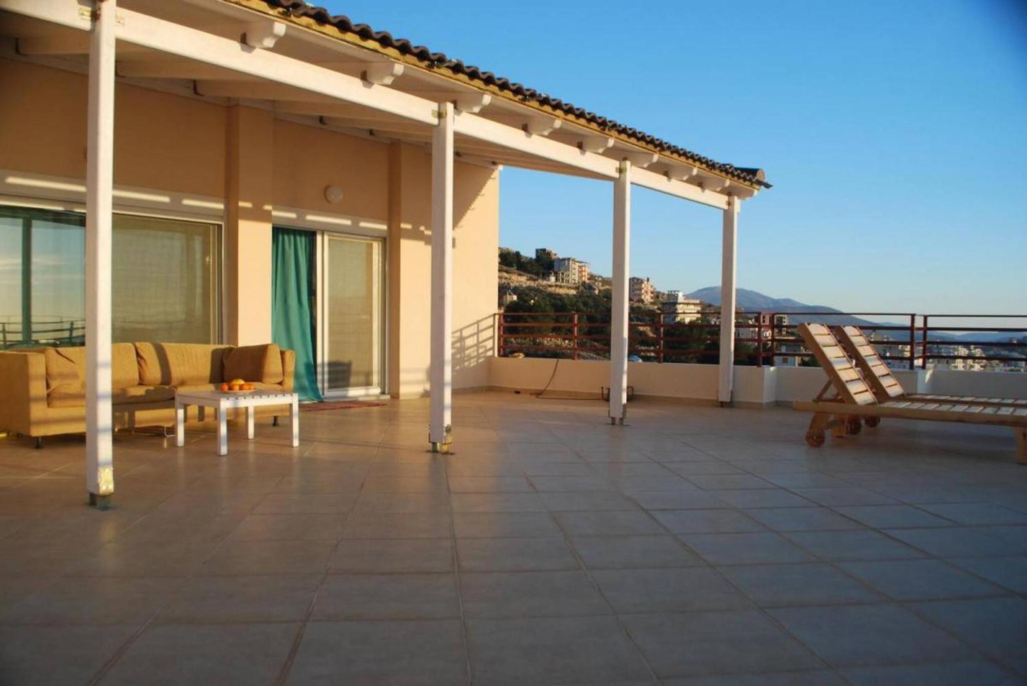 Ferienwohnung Sunset Penthouse Sarandë Exterior foto