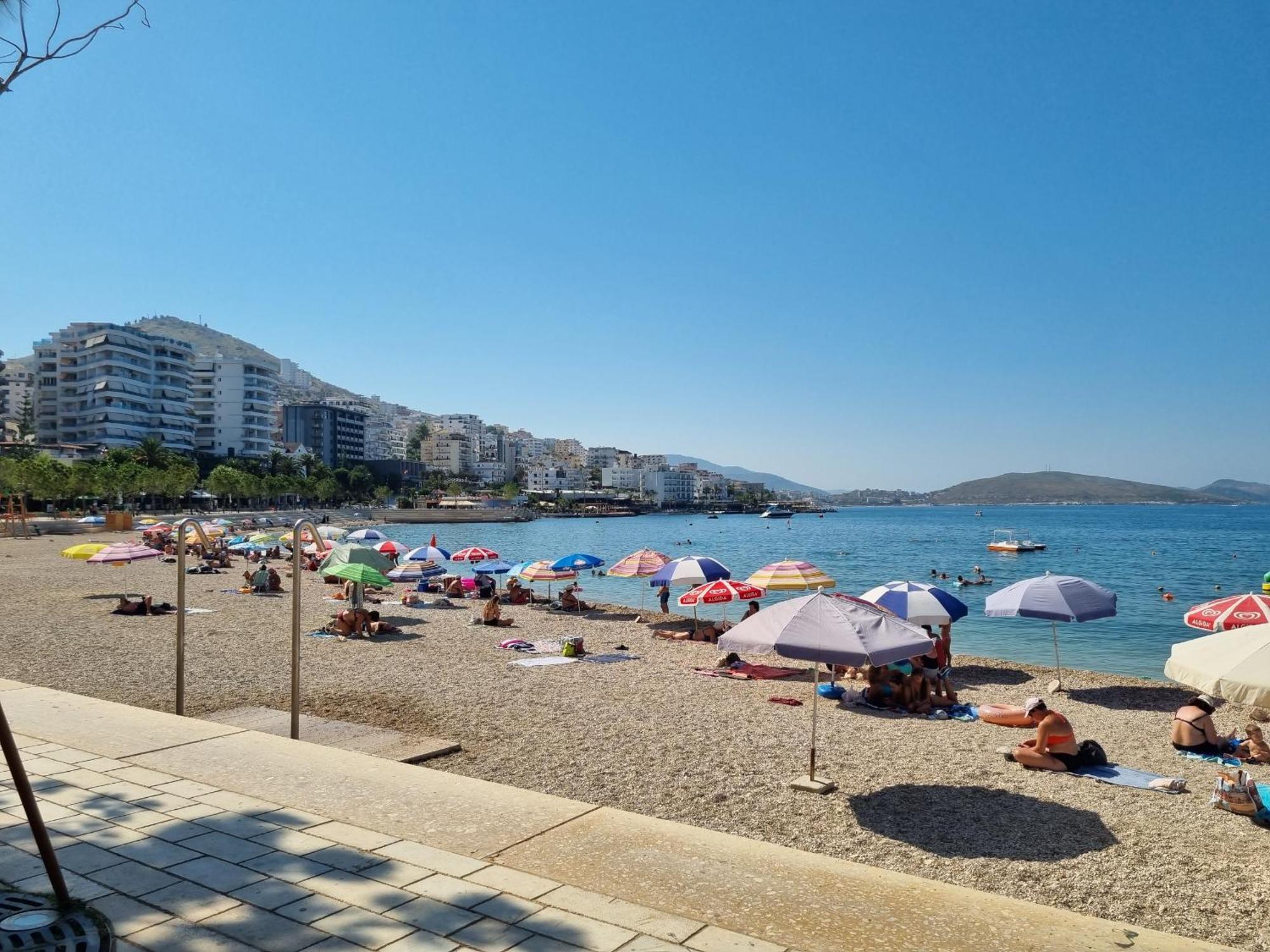 Ferienwohnung Sunset Penthouse Sarandë Exterior foto