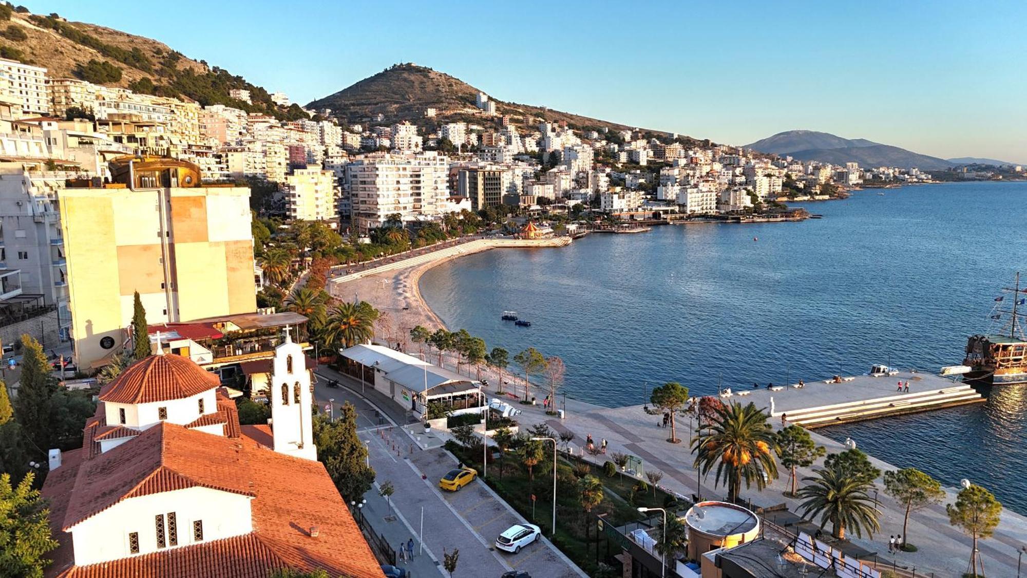 Ferienwohnung Sunset Penthouse Sarandë Exterior foto